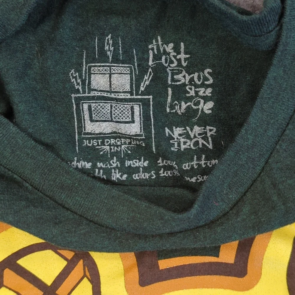 The lost bros Disney Green T-Shirt with Festive Design - Picture 2 of 2